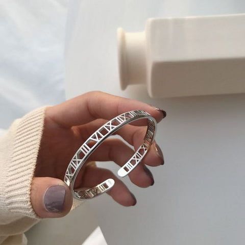 Fashion Hollow Roman Numeral 925 Sterling Silver Open Bangle