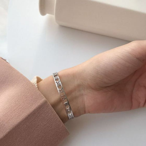 Fashion Hollow Roman Numeral 925 Sterling Silver Open Bangle